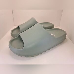 Adidas Yeezy Slide Salt | Size 11 | Brand New (No Box)